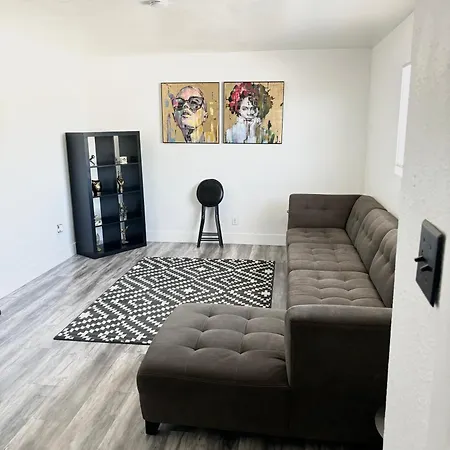 Cozy And Spacious Home Las Vegas Exterior photo